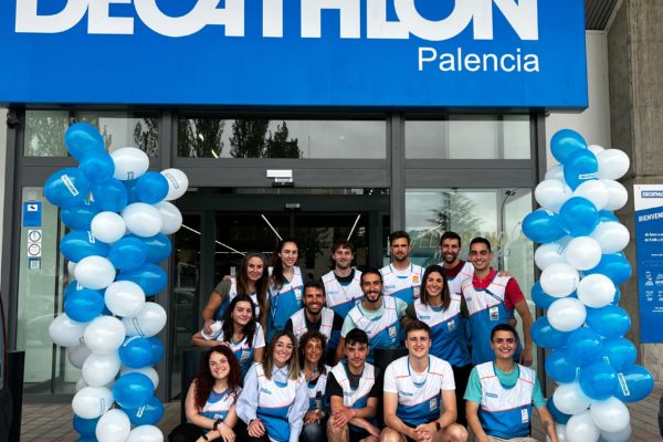 Decathlon Palencia amplía su superficie comercial para ofrecer un formato más experiencial