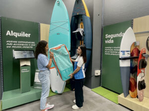 Este verano, disfruta de los deportes de agua gracias al servicio de alquiler por días de Decathlon