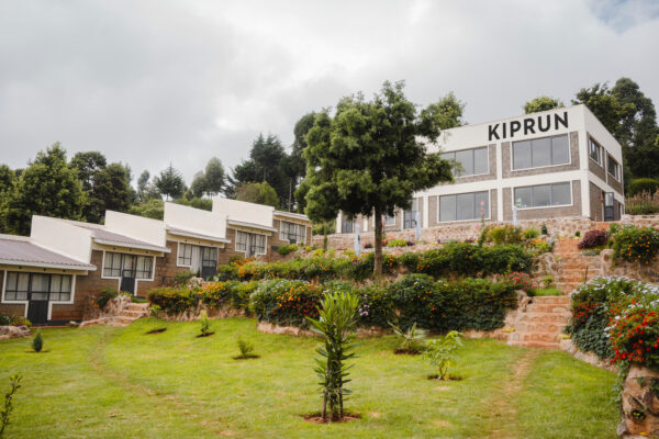 KIPRUN y DECATHLON inauguran 42 HOUSE, su nueva casa de entrenamiento para atletas en KENIA