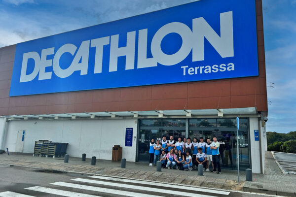 Decathlon Terrassa celebra 30 años de pasión por el deporte