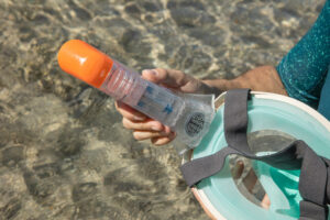 Decathlon lanza el primer kit para comunicarse debajo del agua, adaptable a tu máscara de snorkel  Kit Comunicación Máscara Easybreath Adulto x2 1