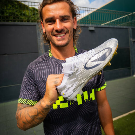 Kipsta celebra los 200 goles de Griezmann con una edición limitada de las CLR ELITE FG 3