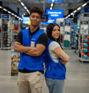 Decathlon refuerza su equipo de cara a la campaña navideña con más de 400 vacantes 1