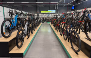 Decathlon acelera su apuesta por la circularidad con una red de espacios de ciclismo de Segunda Vida