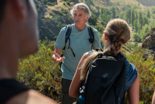 Decathlon reúne a 8 clientes en una experiencia en la montaña junto a Jesús Calleja para poner a prueba la “Montañoterapia” 1