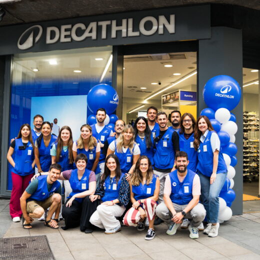 Decathlon amplía su tienda del centro de Vitoria y potencia su oferta de running, natación y nutrición deportiva 4