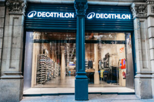 Decathlon consolida su presencia en Barcelona con una nueva tienda en el corazón de L'Eixample